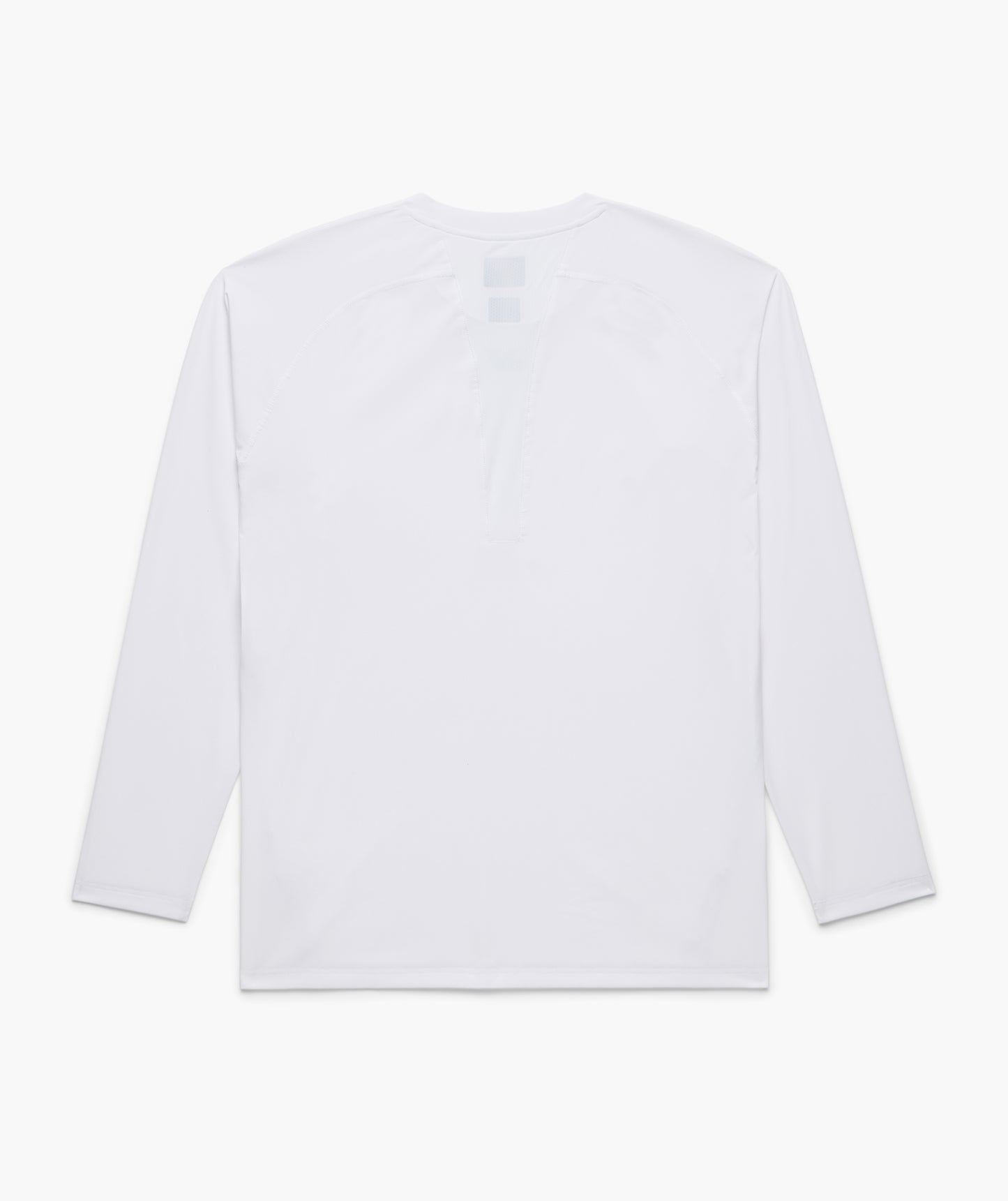 LONG-SLEEVE PERFORMANCE TOP