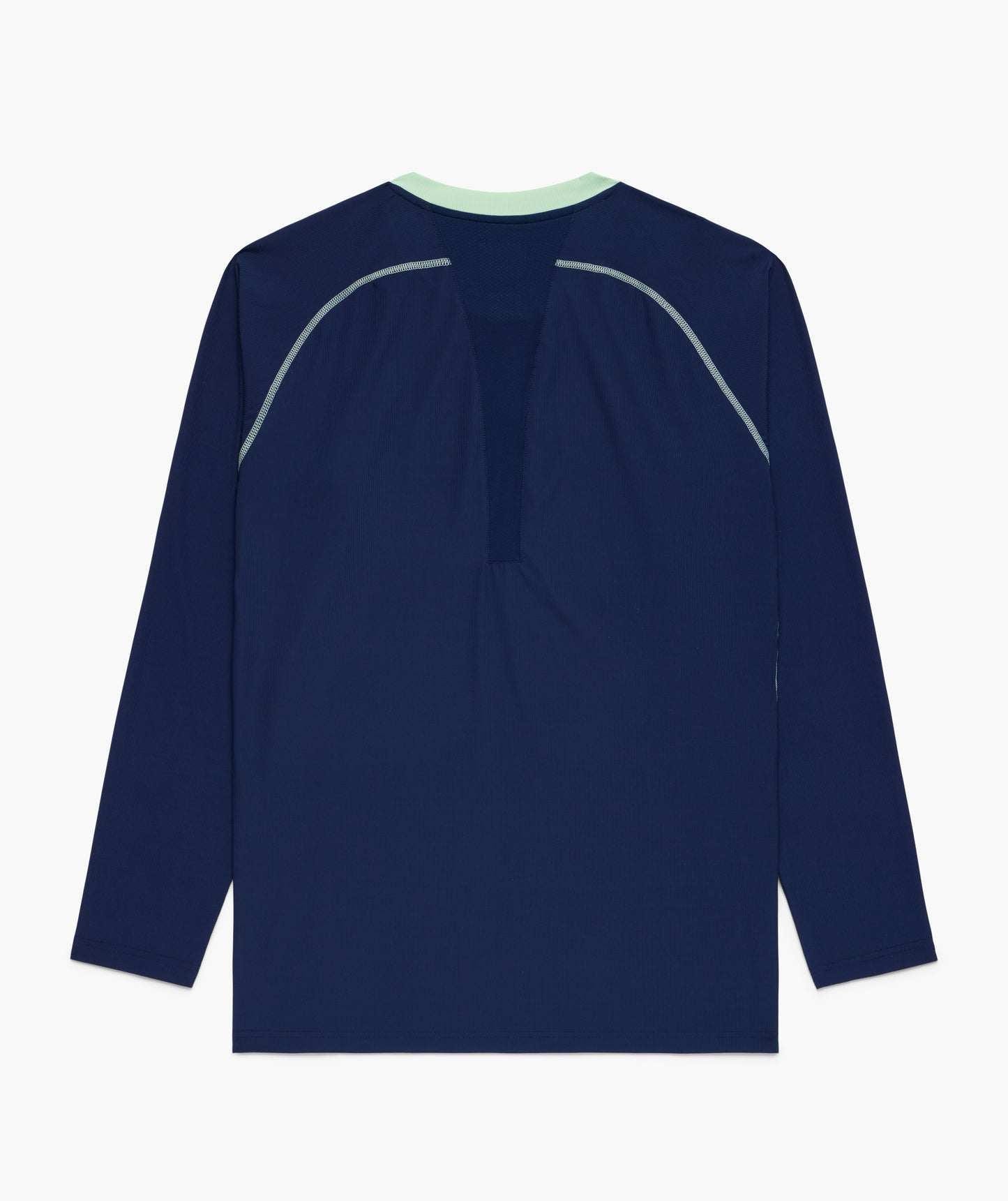 LONG-SLEEVE PERFORMANCE TOP