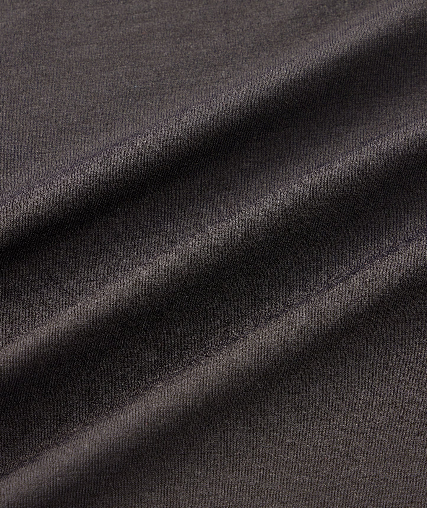 AIM LUXE V-NECK SHIRT
