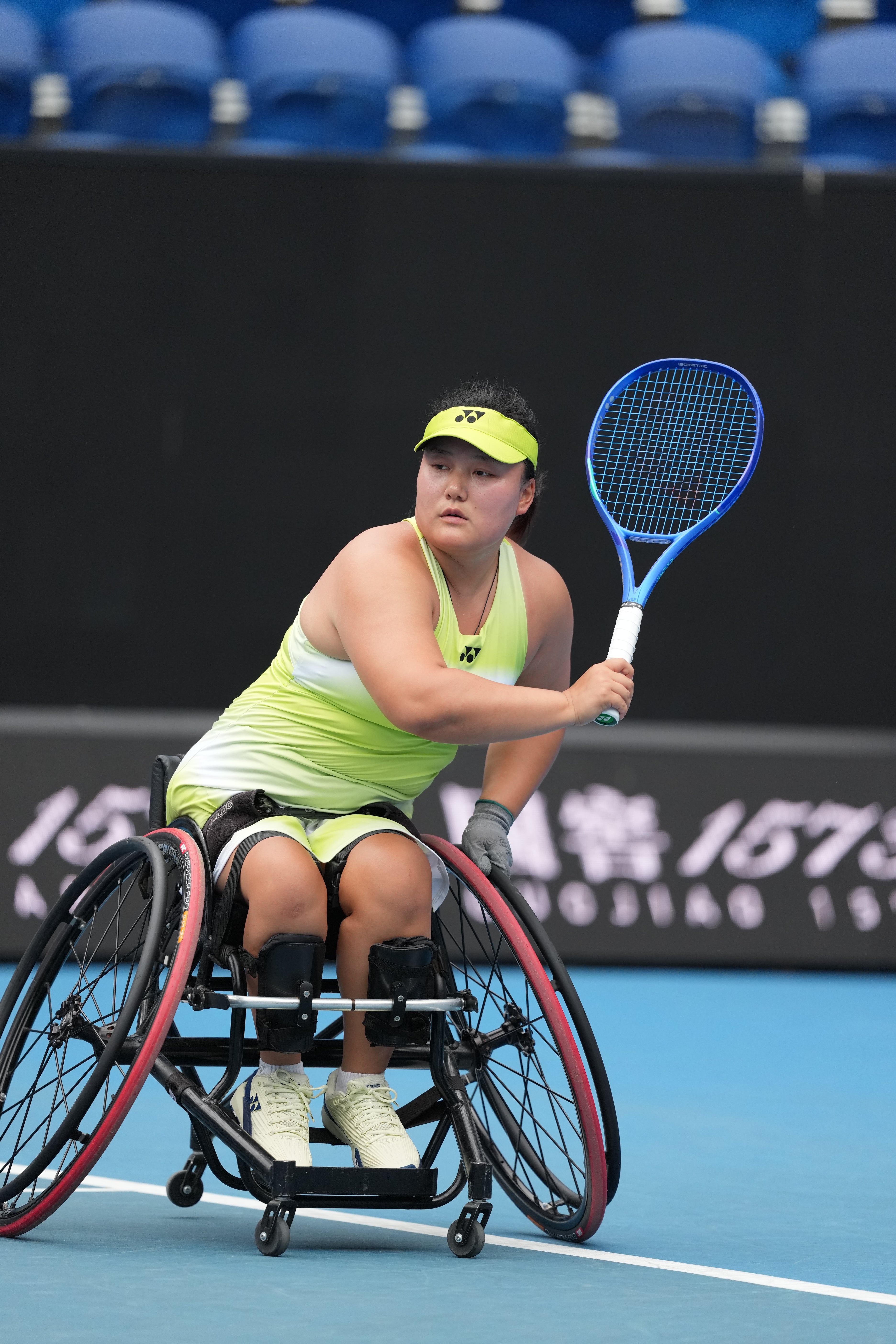 【韓国YONEX】ネイビーロンティー（ラケットスポーツ） Li Xiaohui – Yonex USA